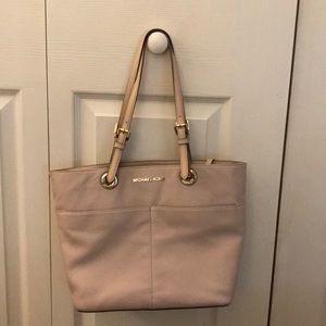 Michael Kors Medium Tote Pebbled Leather